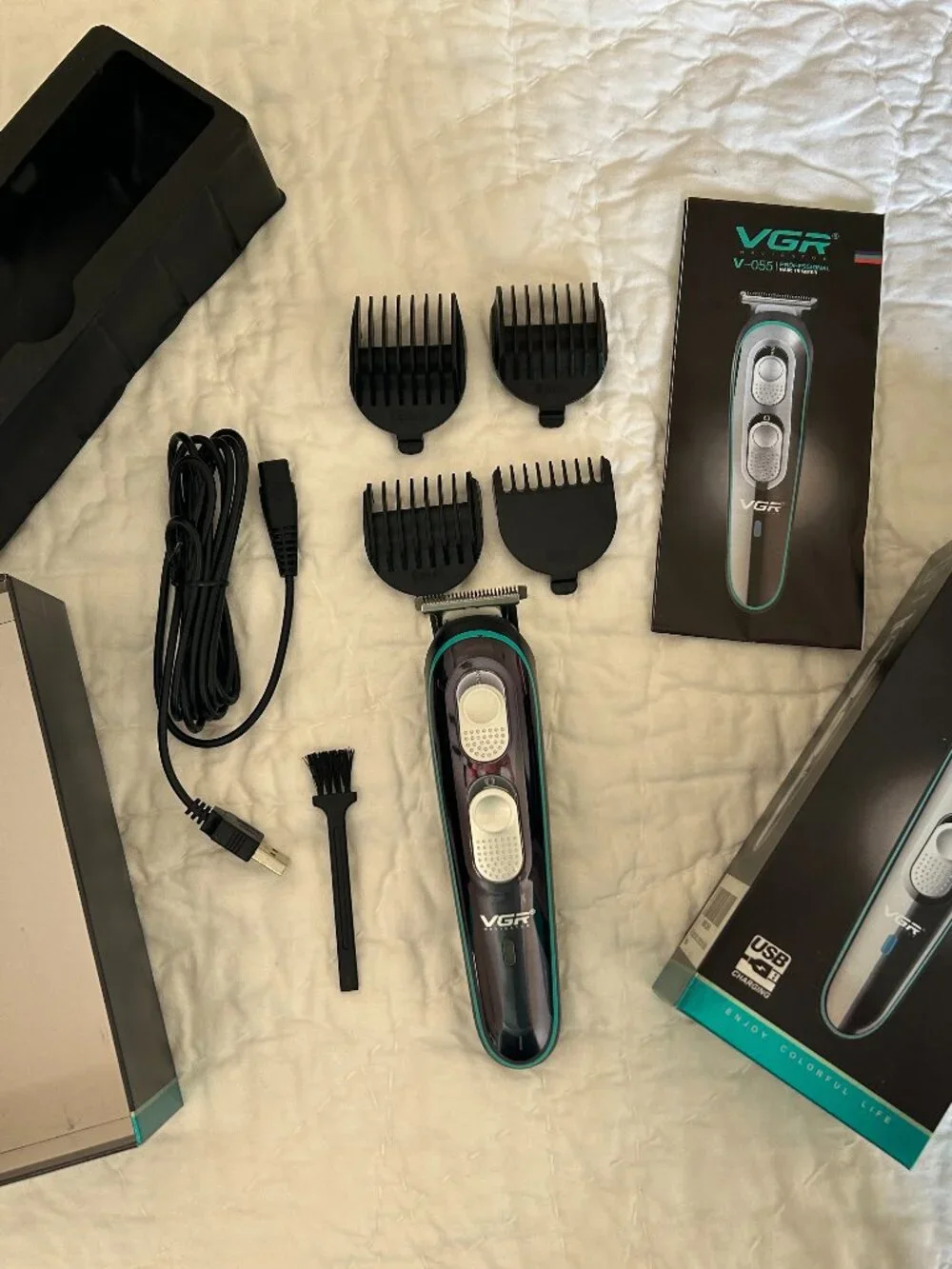 VGR Navigator V-055 Professional Hair Trimmer Clippers Cutting USB Charging